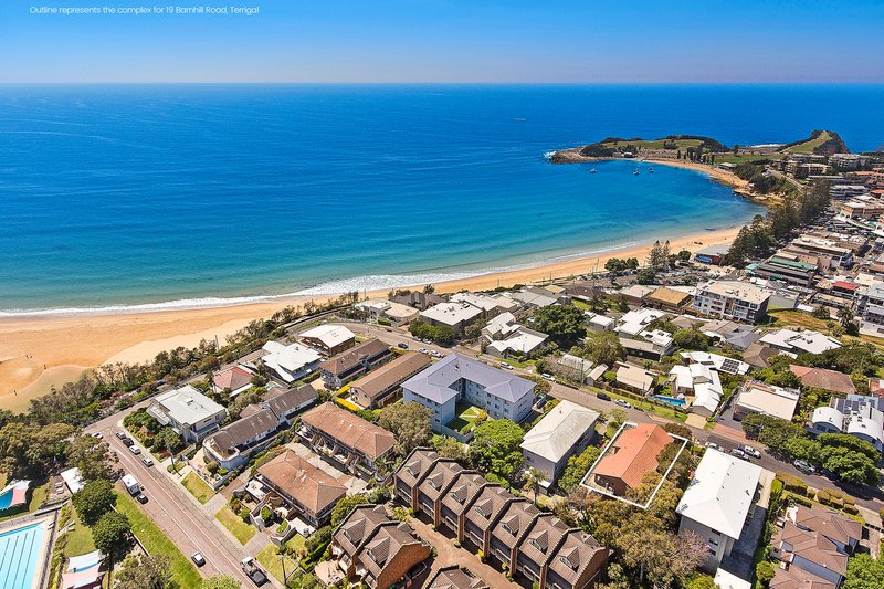 Photo - 2/19 Barnhill Road, Terrigal NSW 2260 - Image 9