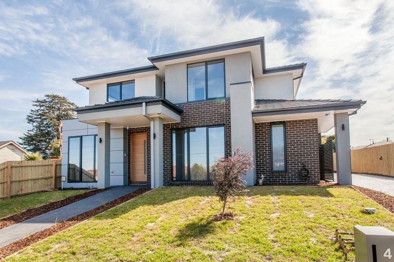 Photo - 2/19 Beckett Street, Chadstone VIC 3148 - Image 1
