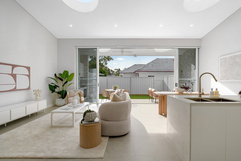 Photo - 2/19 Bell Street, Riverwood NSW 2210 - Image 3