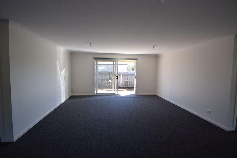 Photo - 2/19 Birdwood Street, Mowbray TAS 7248 - Image 7