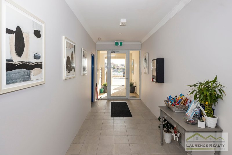 Photo - 2/19 Boston Quays , Mindarie WA 6030 - Image 6