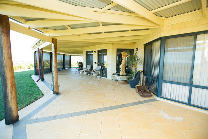 Photo - 219 Cooper Street, Waggrakine WA 6530 - Image 8