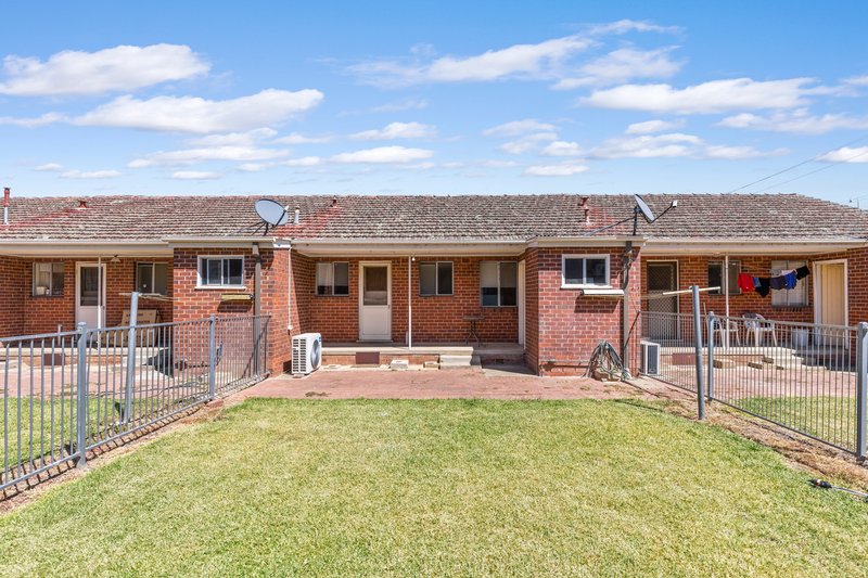 Photo - 2/19 Day Street, Wagga Wagga NSW 2650 - Image 8