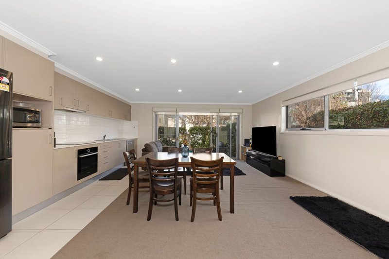 Photo - 2/19 De Burgh Street, Lyneham ACT 2602 - Image 10