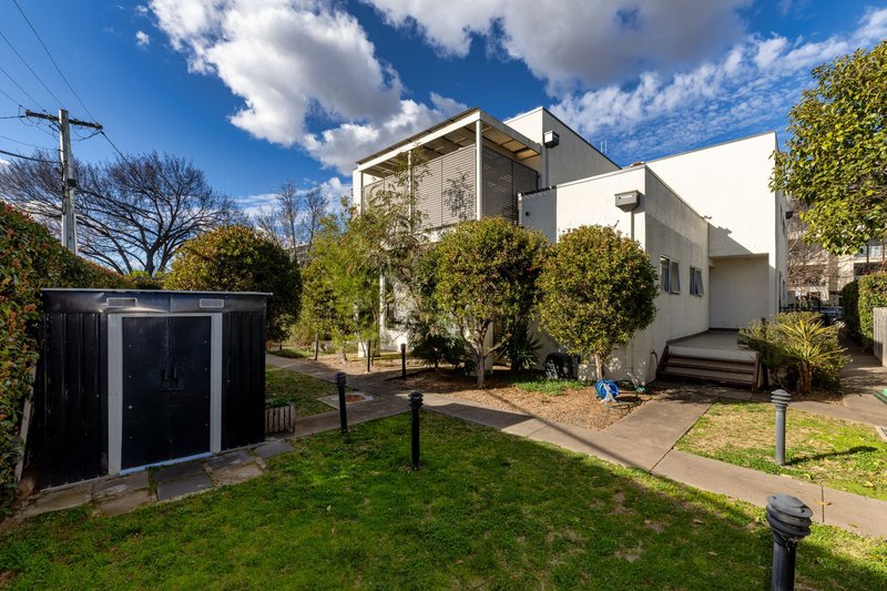 Photo - 2/19 De Burgh Street, Lyneham ACT 2602 - Image 13