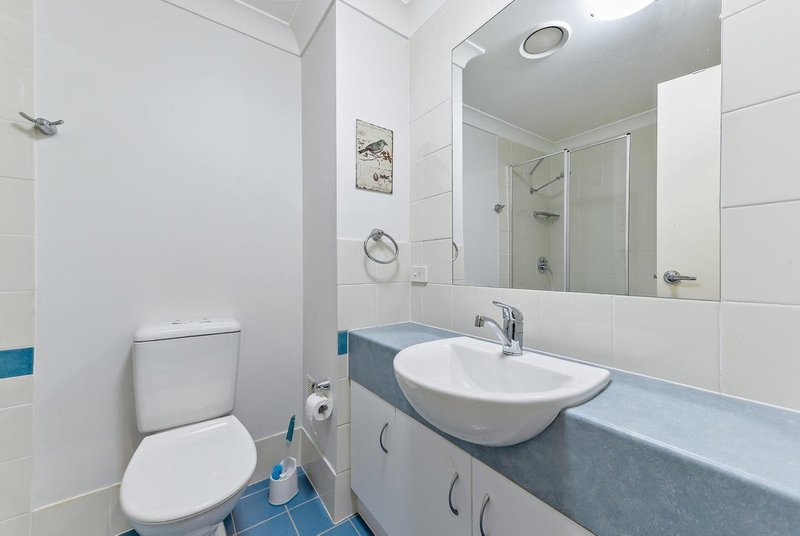 Photo - 2/19 Downs Street, Redcliffe QLD 4020 - Image 8