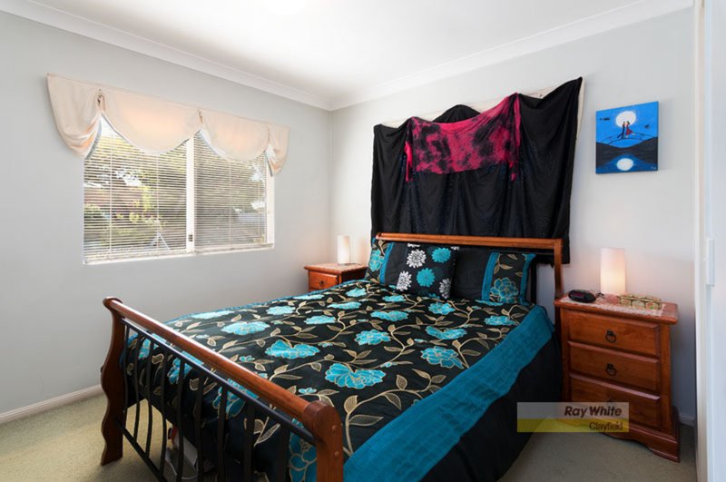 Photo - 2/19 Drane Street, Clayfield QLD 4011 - Image 9