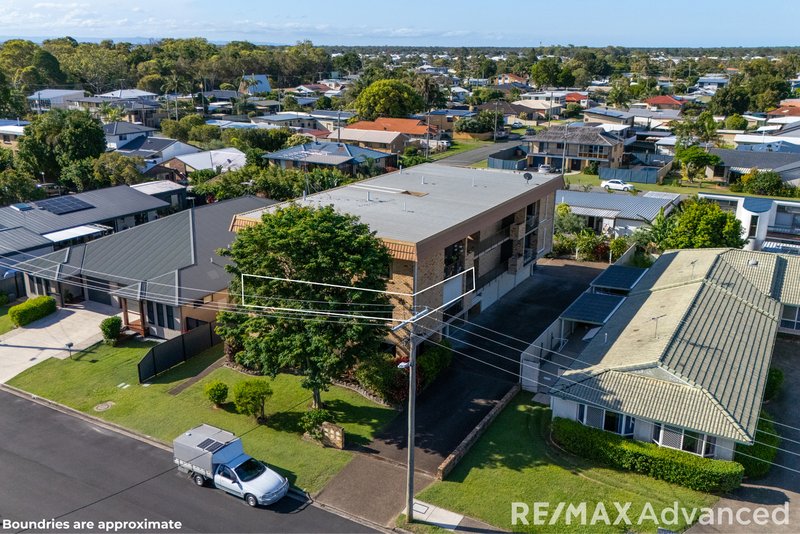 Photo - 2/19 Elcata Avenue, Bellara QLD 4507 - Image 18