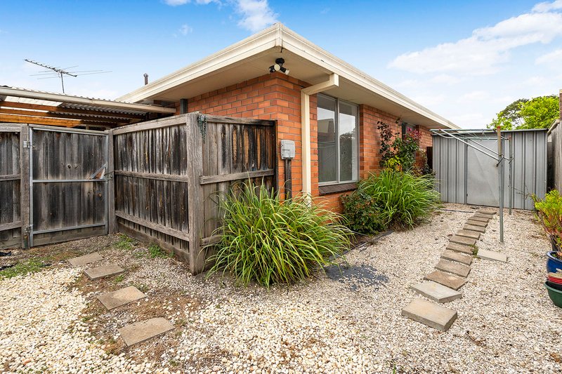 Photo - 2/19 Elder Street, Clarinda VIC 3169 - Image 11