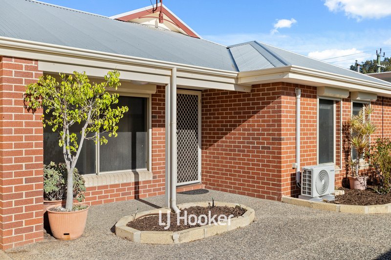Photo - 2/19 Gibson Street, South Bunbury WA 6230 - Image 5