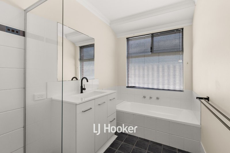 Photo - 2/19 Gibson Street, South Bunbury WA 6230 - Image 15
