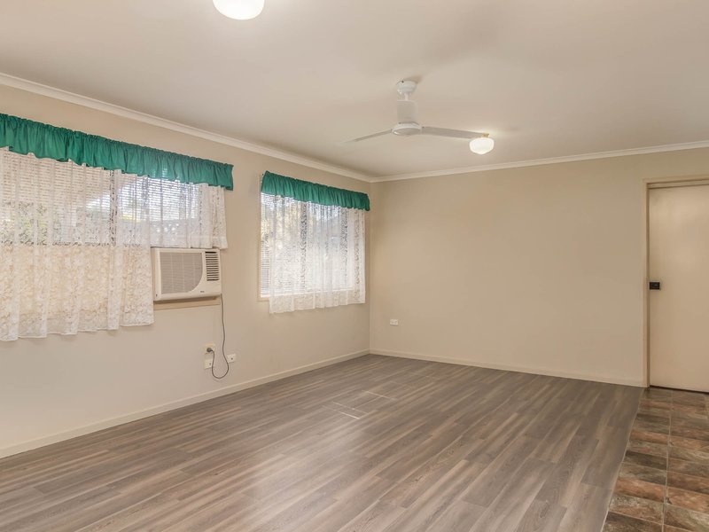 Photo - 2/19 Grevillea Street, Kawungan QLD 4655 - Image 3