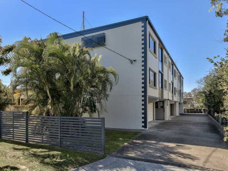 Photo - 2/19 Groom Street, Gordon Park QLD 4031 - Image 1