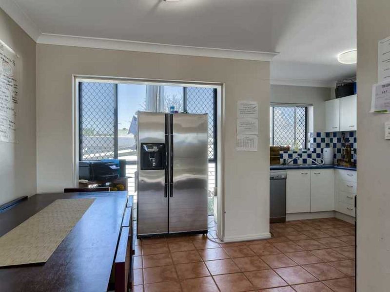 Photo - 2/19 Groom Street, Gordon Park QLD 4031 - Image 4