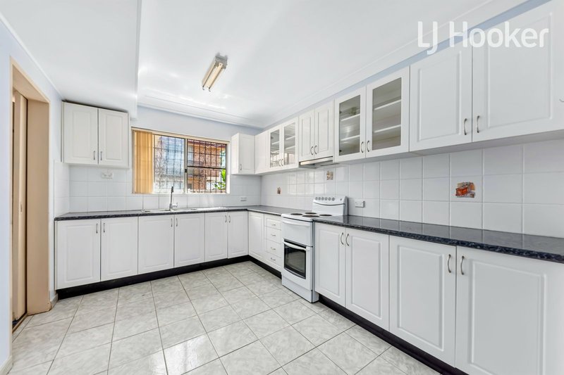 Photo - 21/9 Hill St , Cabramatta NSW 2166 - Image 2