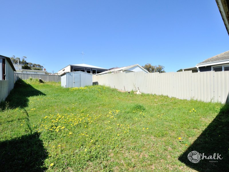 Photo - 2/19 Janis Street, Halls Head WA 6210 - Image 10