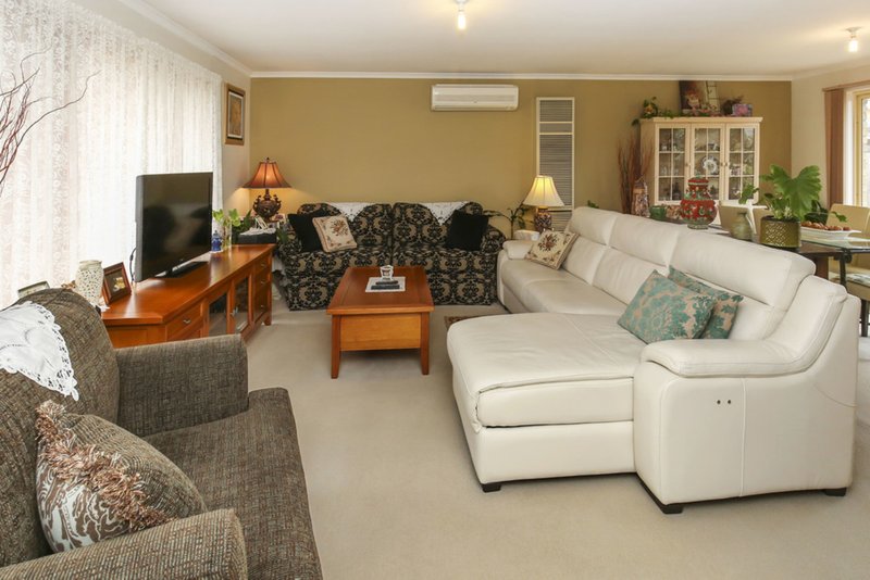 Photo - 2/19 Main Street, Thomastown VIC 3074 - Image 7