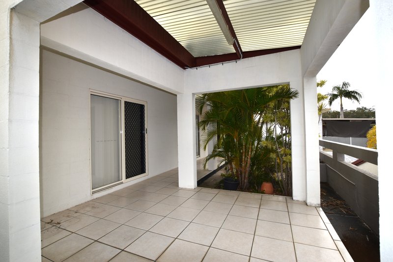 Photo - 2/19 Mccann Street, South Gladstone QLD 4680 - Image 2