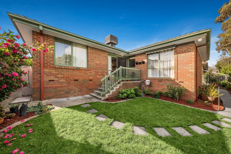 Photo - 2/19 Newbigin Street, Burwood VIC 3125 - Image 8