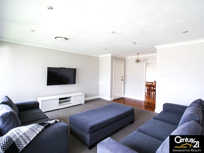 Photo - 219 Newbridge Road, Chipping Norton NSW 2170 - Image 5