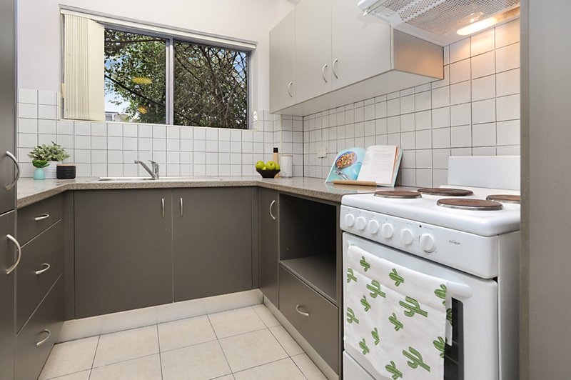 Photo - 2/19 Nitawill Street, Everton Park QLD 4053 - Image 2