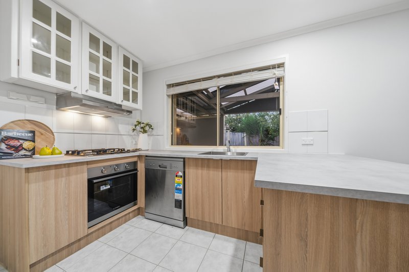 Photo - 219 Ormond Road, Narre Warren South VIC 3805 - Image 3