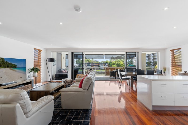 Photo - 2/19 Paradise Island, Surfers Paradise QLD 4217 - Image 2