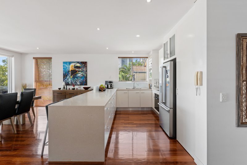 Photo - 2/19 Paradise Island, Surfers Paradise QLD 4217 - Image 6