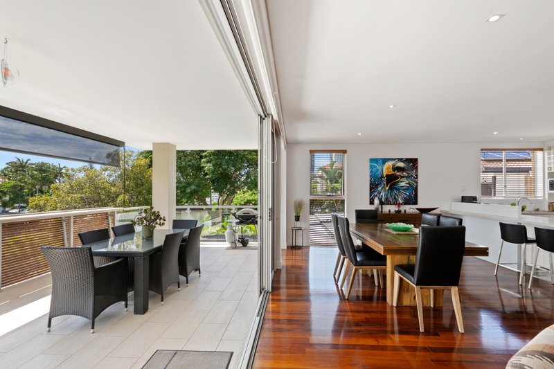 Photo - 2/19 Paradise Island, Surfers Paradise QLD 4217 - Image 7