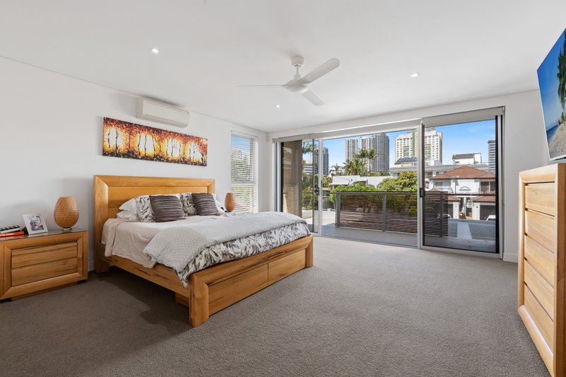 Photo - 2/19 Paradise Island, Surfers Paradise QLD 4217 - Image 11