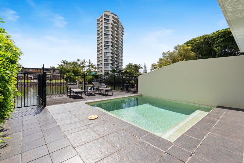 Photo - 2/19 Paradise Island, Surfers Paradise QLD 4217 - Image 20