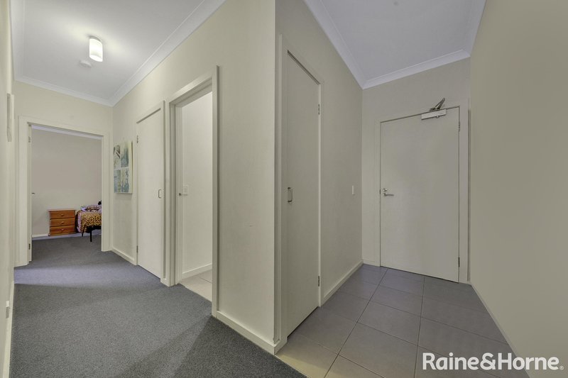 Photo - 21/9 Petrea Place, Harkness VIC 3337 - Image 9