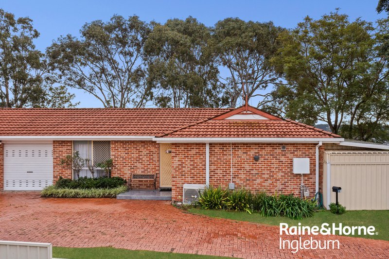 Photo - 2/19 Pontiac Place, Ingleburn NSW 2565 - Image 2