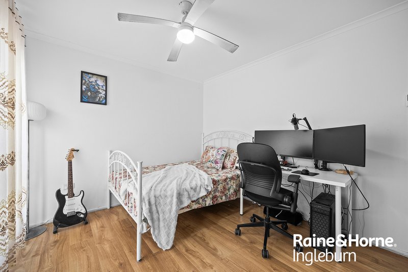 Photo - 2/19 Pontiac Place, Ingleburn NSW 2565 - Image 3
