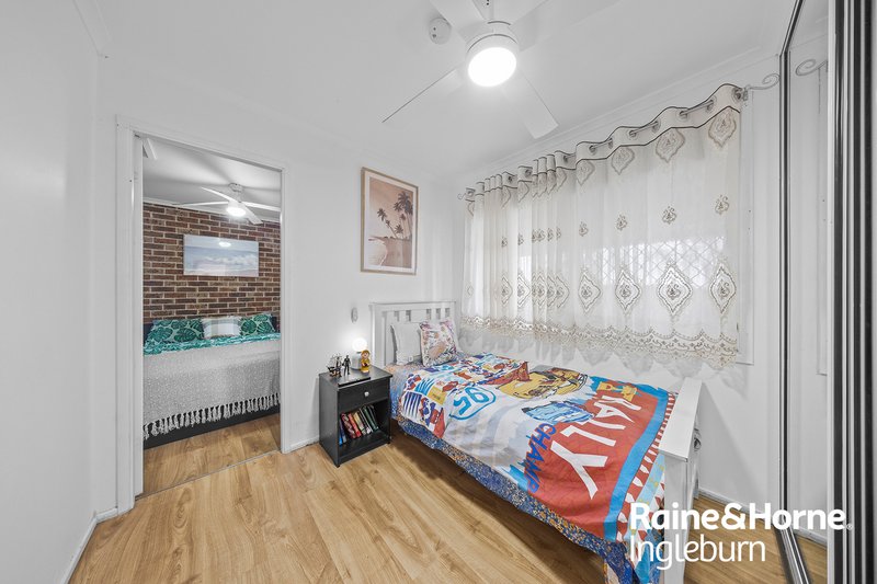 Photo - 2/19 Pontiac Place, Ingleburn NSW 2565 - Image 6