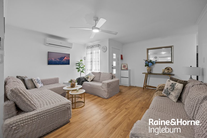 Photo - 2/19 Pontiac Place, Ingleburn NSW 2565 - Image 7