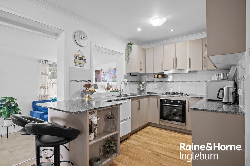 Photo - 2/19 Pontiac Place, Ingleburn NSW 2565 - Image 8