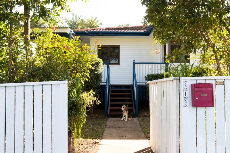 Photo - 219 Preston Road, Wynnum West QLD 4178 - Image 15