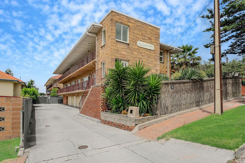 2/19 Renwick Street, West Beach SA 5024