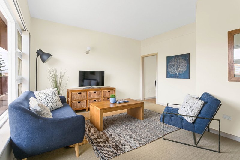 Photo - 2/19 Renwick Street, West Beach SA 5024 - Image 3