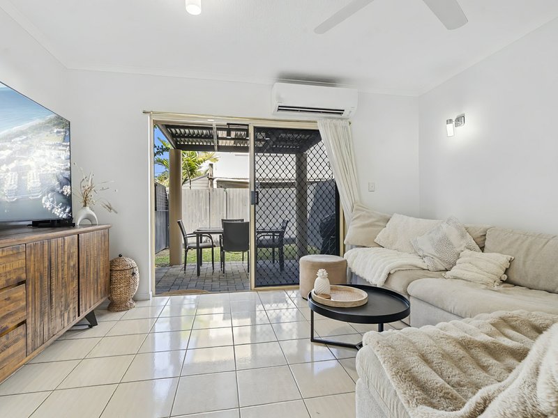Photo - 2/19 Rutherford Street, Yorkeys Knob QLD 4878 - Image 3