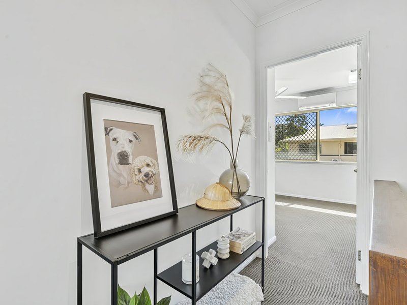 Photo - 2/19 Rutherford Street, Yorkeys Knob QLD 4878 - Image 15