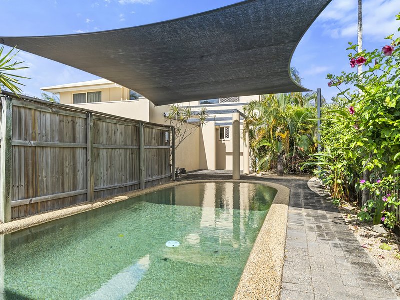 Photo - 2/19 Rutherford Street, Yorkeys Knob QLD 4878 - Image 18