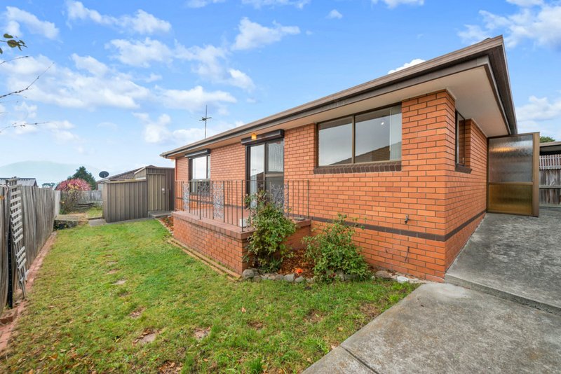 Photo - 2/19 Stapleton Street, Glenorchy TAS 7010 - Image 2