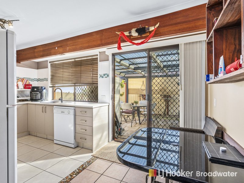 Photo - 2/19 Stephenson Street, Labrador QLD 4215 - Image 5