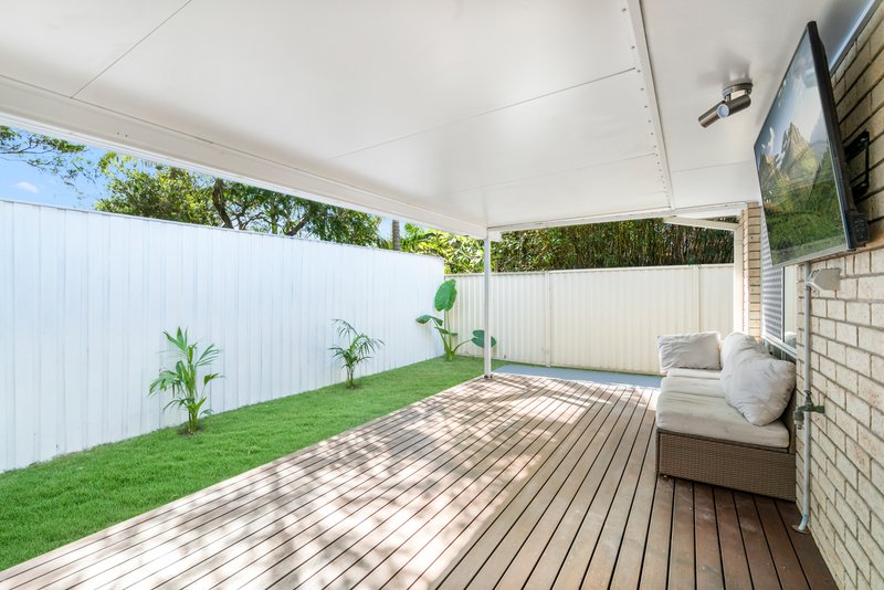 Photo - 2/19 Tallebudgera Drive, Palm Beach QLD 4221 - Image 18