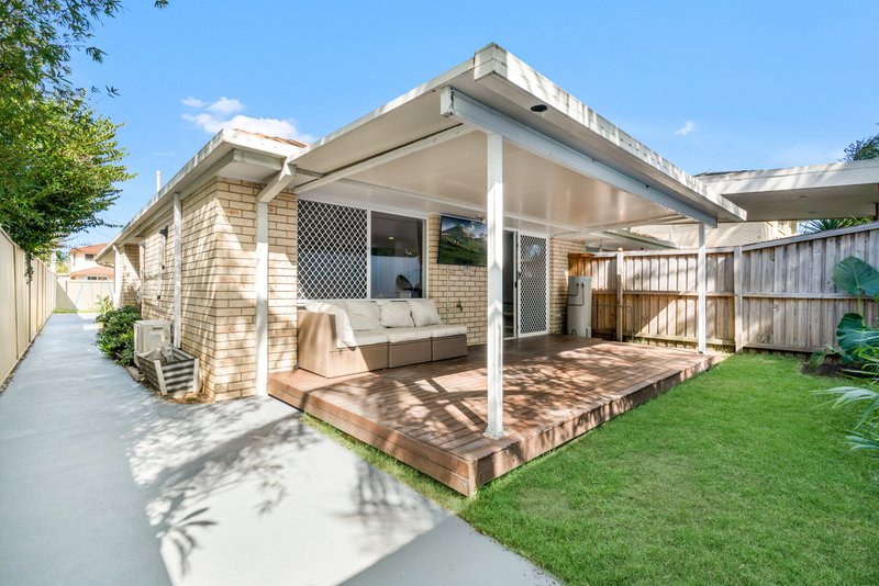 Photo - 2/19 Tallebudgera Drive, Palm Beach QLD 4221 - Image 22