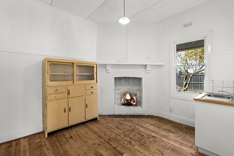 Photo - 219 Torquay Road, Grovedale VIC 3216 - Image 5