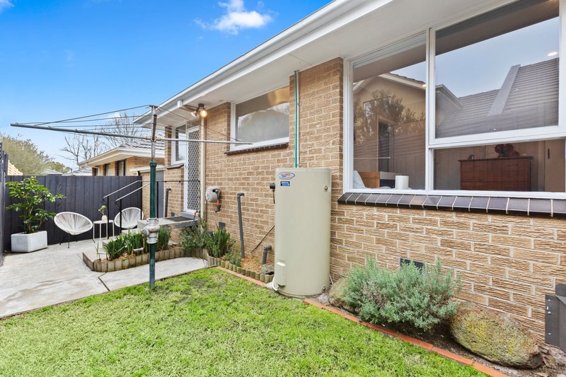 Photo - 2/19 Tulip Grove, Cheltenham VIC 3192 - Image 11