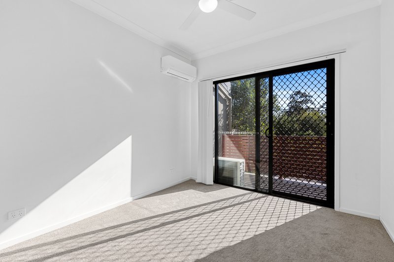 Photo - 2/19 Wallace Street, Caboolture QLD 4510 - Image 9
